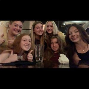 Meet your Posher, Paige